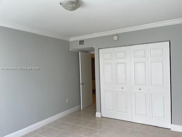 721 N Pine Island Rd 112, Plantation, FL 33324