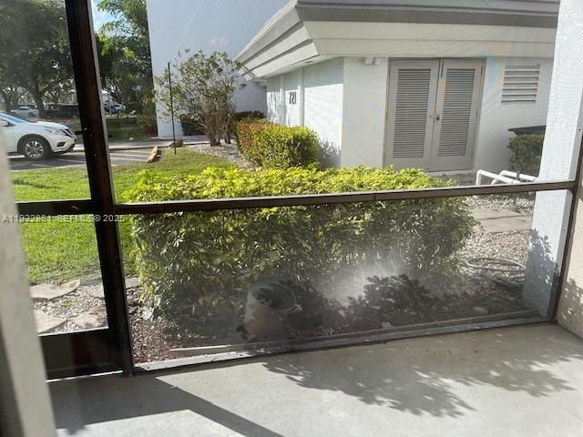 721 N Pine Island Rd 112, Plantation, FL 33324