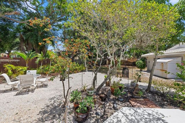 4305 CHINABERRY CIRCLE, Bradenton, FL 34208