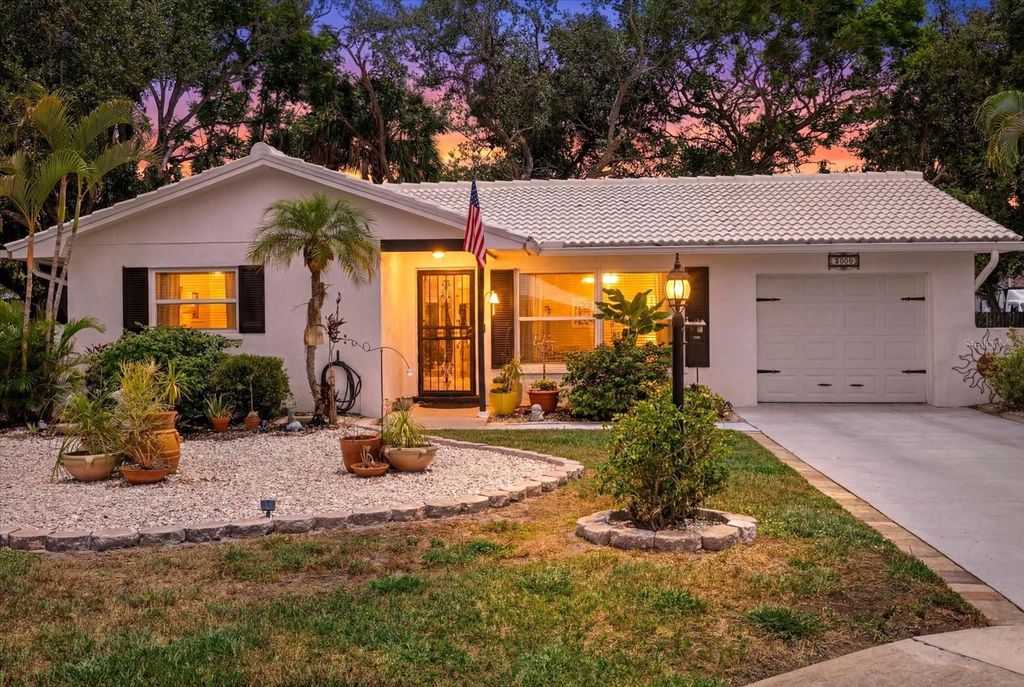 4305 CHINABERRY CIRCLE, Bradenton, FL 34208