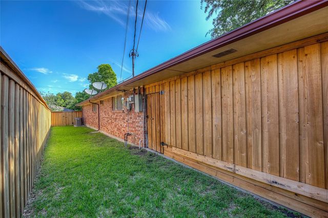 7334-7336 Woodthrush Drive, Dallas, TX 75230