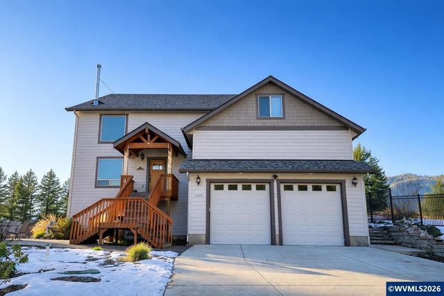 125 Melgard Ct, Detroit, OR 97342