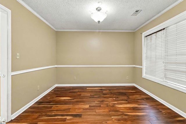 125 Woodcreek Drive, Spartanburg, SC 29303