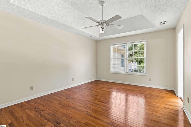 125 Woodcreek Drive, Spartanburg, SC 29303