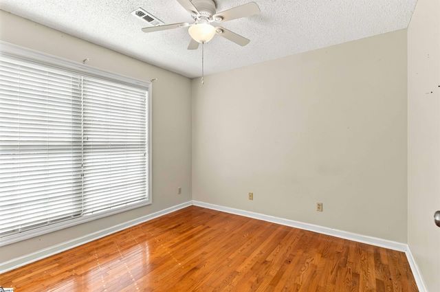 125 Woodcreek Drive, Spartanburg, SC 29303