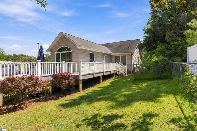 125 Woodcreek Drive, Spartanburg, SC 29303