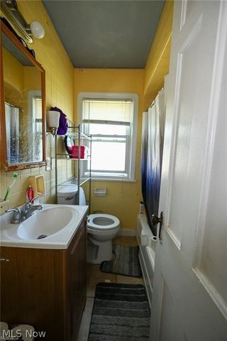 4541 W 174th Street, Cleveland, OH 44135