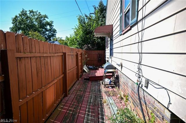 4541 W 174th Street, Cleveland, OH 44135