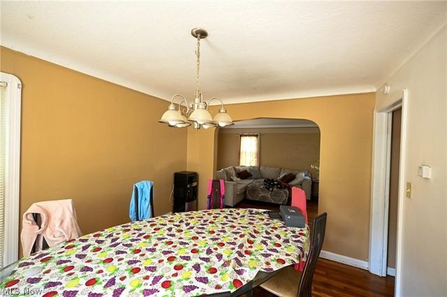 4541 W 174th Street, Cleveland, OH 44135