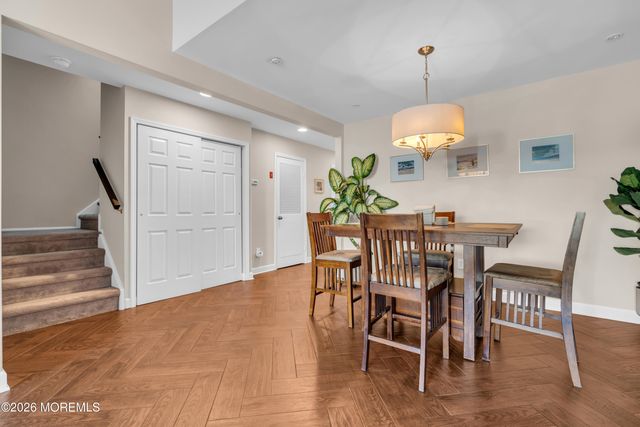 21 Carol Court, Tinton Falls, NJ 07724