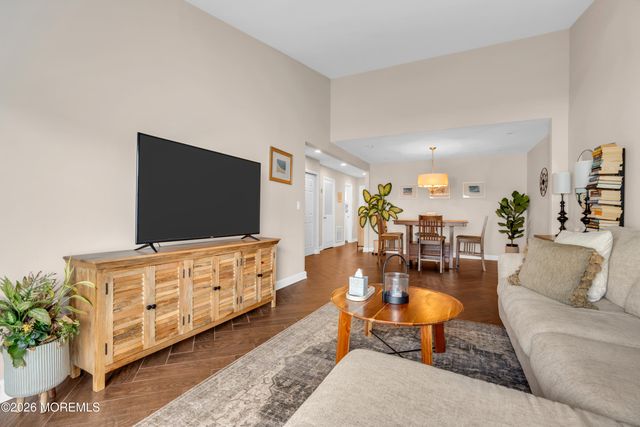21 Carol Court, Tinton Falls, NJ 07724