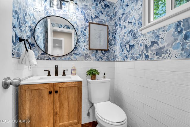 21 Carol Court, Tinton Falls, NJ 07724