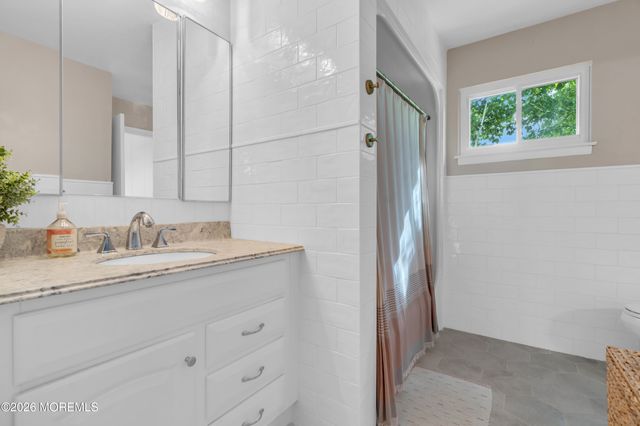 21 Carol Court, Tinton Falls, NJ 07724