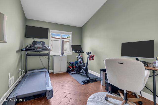 21 Carol Court, Tinton Falls, NJ 07724