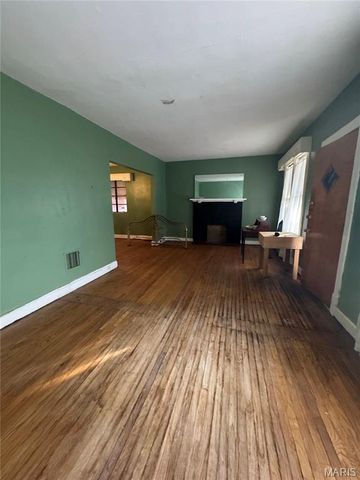 6462 Wanda Avenue, St Louis, MO 63116