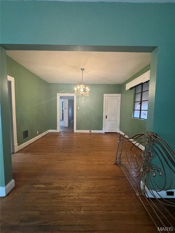 6462 Wanda Avenue, St Louis, MO 63116