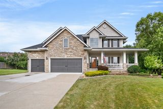 5250 Copper Creek Drive, Pleasant Hill, IA 50327