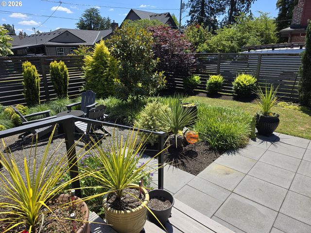 4832 Se Raymond St, Portland, OR 97206