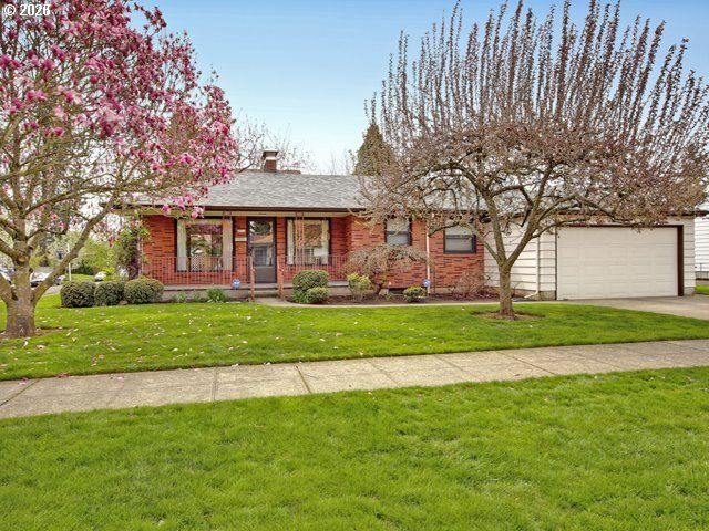 4832 Se Raymond St, Portland, OR 97206