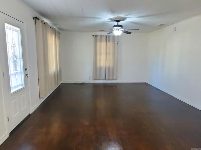 1010 Sutherland Ave, Mena, AR 71953