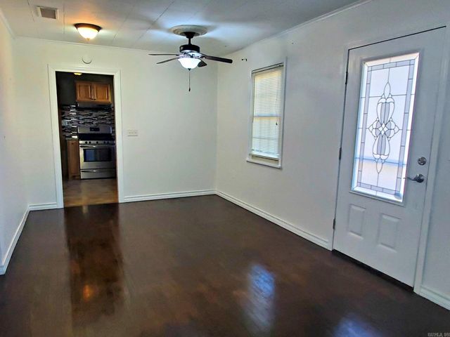 1010 Sutherland Ave, Mena, AR 71953