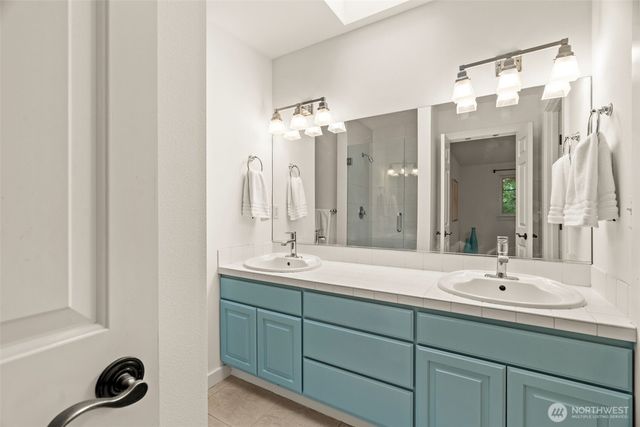 1140 3rd Avenue S, Edmonds, WA 98020