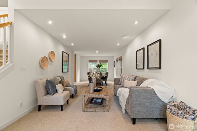 1140 3rd Avenue S, Edmonds, WA 98020