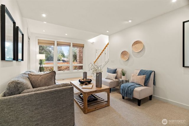 1140 3rd Avenue S, Edmonds, WA 98020