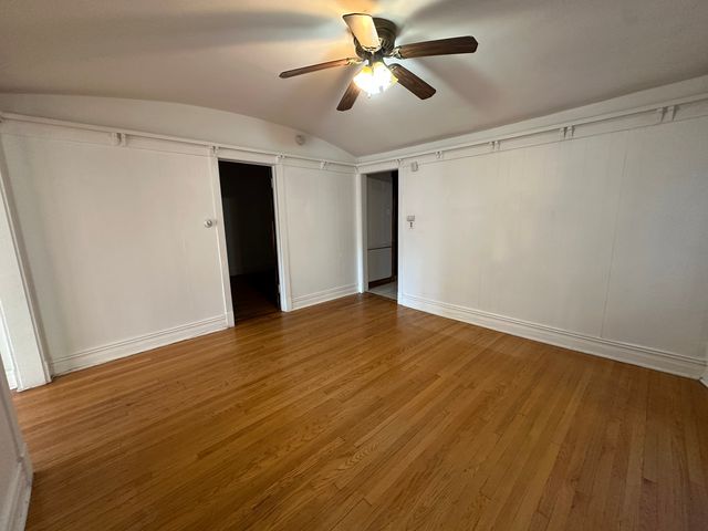 7541 S Merrill Avenue, Chicago, IL 60649