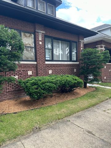 7541 S Merrill Avenue, Chicago, IL 60649