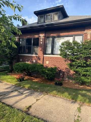 7541 S Merrill Avenue, Chicago, IL 60649