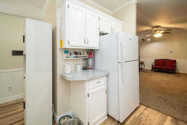 136 Woodlawn Estates Drive, Marshall, TX 75670