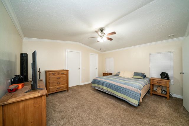 136 Woodlawn Estates Drive, Marshall, TX 75670