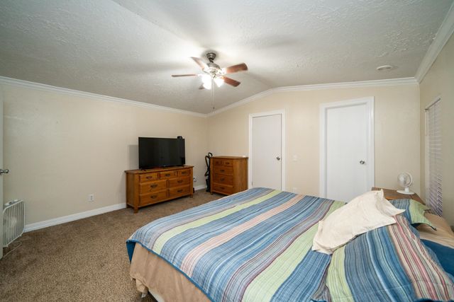 136 Woodlawn Estates Drive, Marshall, TX 75670
