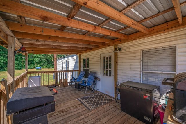 136 Woodlawn Estates Drive, Marshall, TX 75670