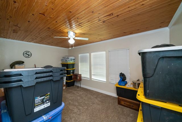 136 Woodlawn Estates Drive, Marshall, TX 75670