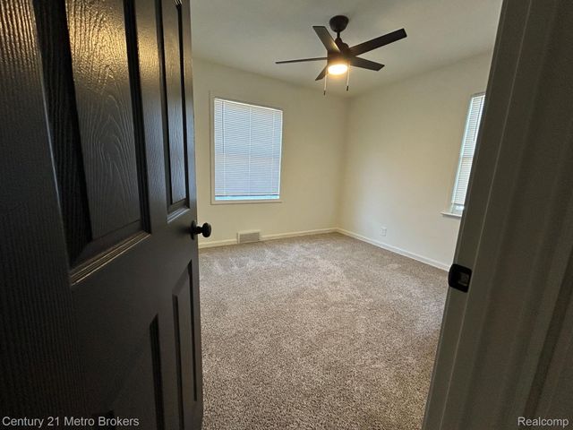 5502 Susan Street, Flint, MI 48505