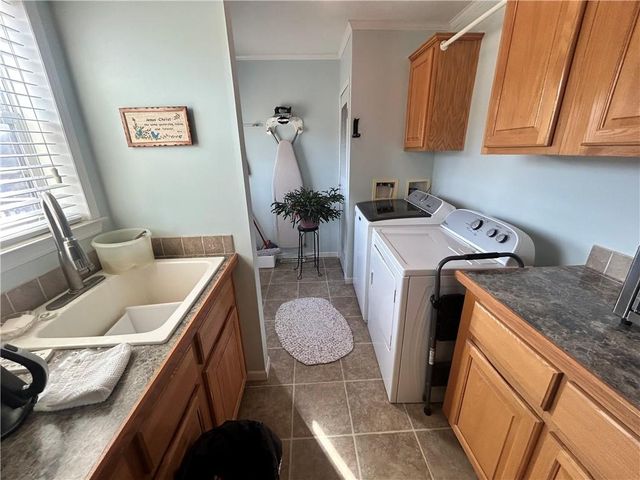 529 SE 30th Road, Warrensburg, MO 64093