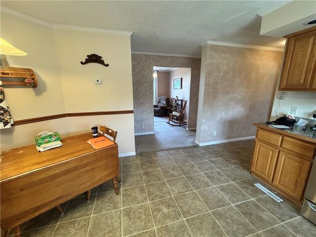 529 SE 30th Road, Warrensburg, MO 64093