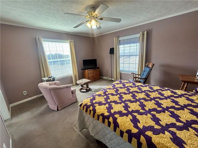 529 SE 30th Road, Warrensburg, MO 64093