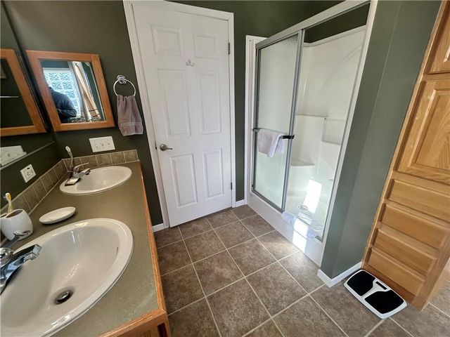 529 SE 30th Road, Warrensburg, MO 64093