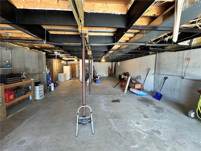 529 SE 30th Road, Warrensburg, MO 64093