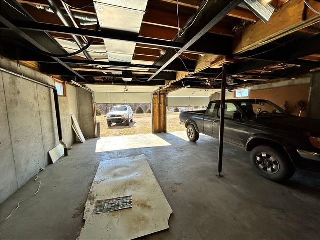 529 SE 30th Road, Warrensburg, MO 64093