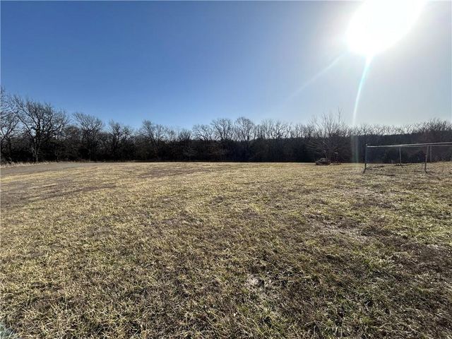 529 SE 30th Road, Warrensburg, MO 64093