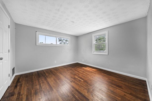 1025-1027 E 21st Avenue, Columbus, OH 43211
