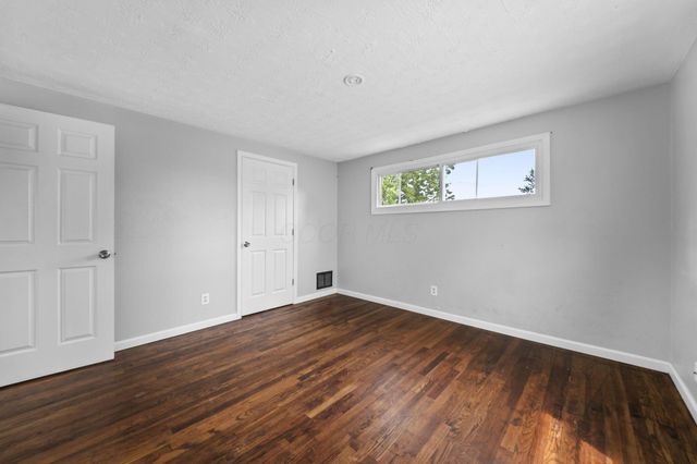 1025-1027 E 21st Avenue, Columbus, OH 43211
