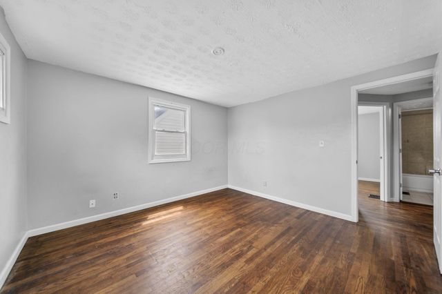 1025-1027 E 21st Avenue, Columbus, OH 43211
