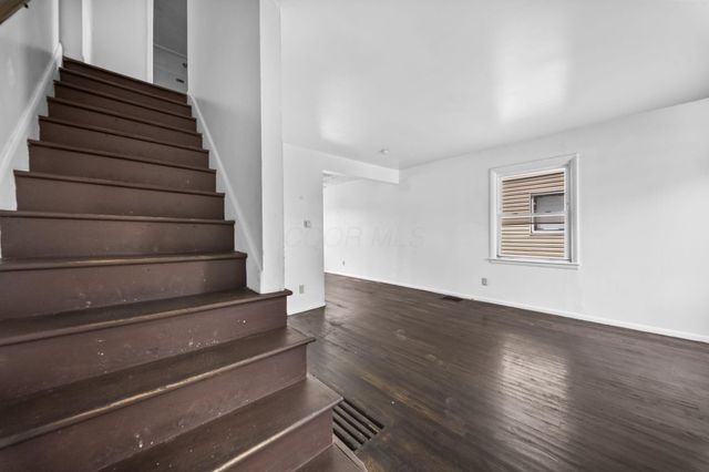 1025-1027 E 21st Avenue, Columbus, OH 43211