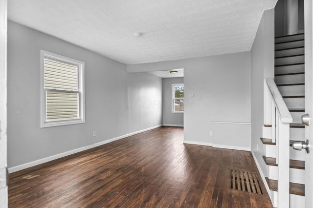 1025-1027 E 21st Avenue, Columbus, OH 43211