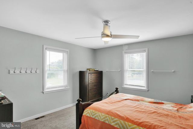 425 CENTRE ST, Reading, PA 19605